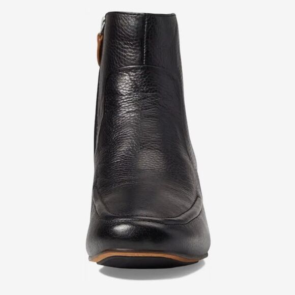 Gentle Souls Kenneth Cole Ella Apron Bootie Black Leather Ankle Boots 9.5 Shoes - Picture 2 of 10
